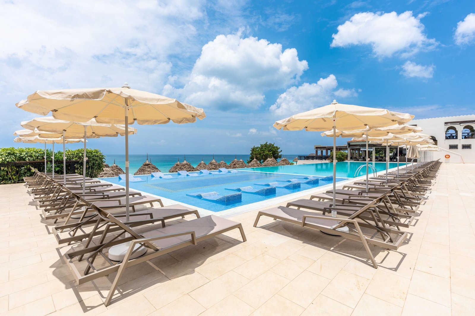 https://expedia.com/affiliates/nungwi-hotels-riu-palace-zanzibar-all-inclusive.iJaySWk